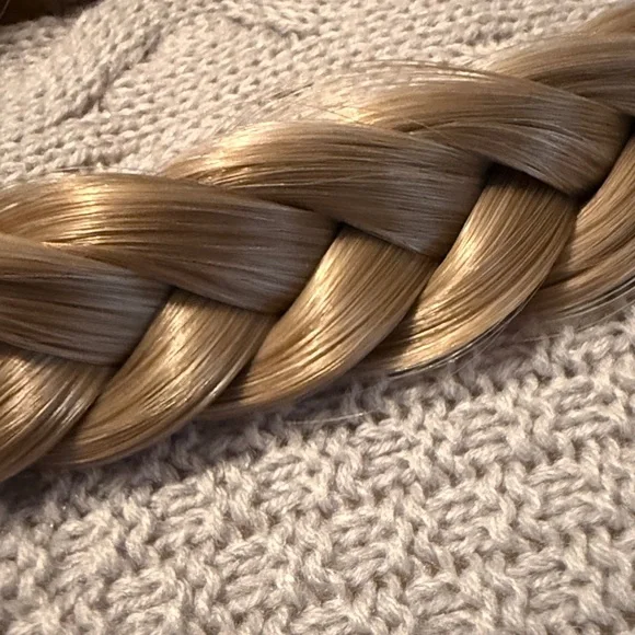 Madison Braids Blonde Braided Headband Hairpiece - Picture 3 of 4
